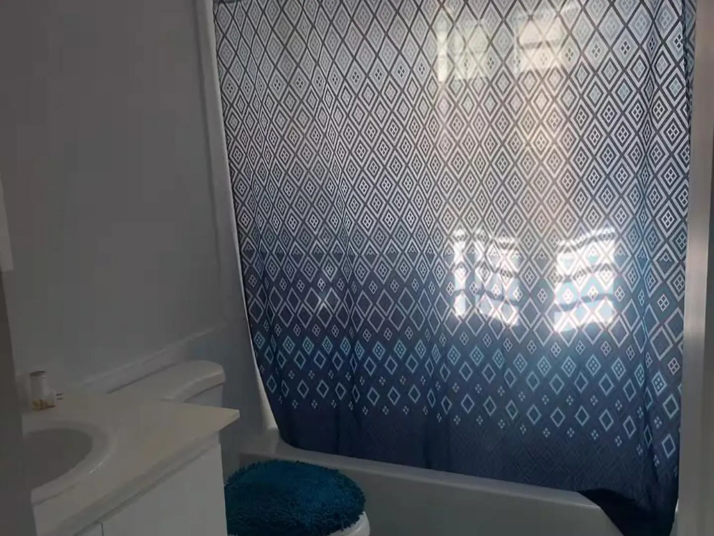 Cozy 2 Bedroom Old Harbour 0*,