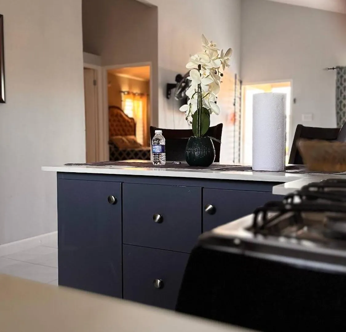 Penzion Cozy 2 Bedroom Old Harbour Jamajka